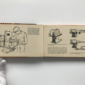 Tvoříme ze dřeva, Jiří Konvička