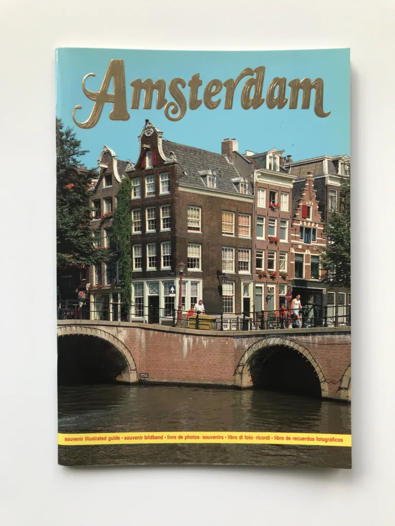 Amsterdam (Souvenir Illustrated Guide)