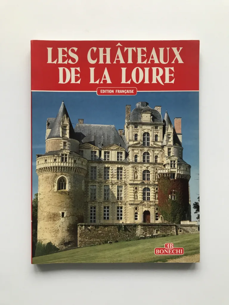 Les Châteaux de la Loire, Simone d'Huart, kolektiv autorů