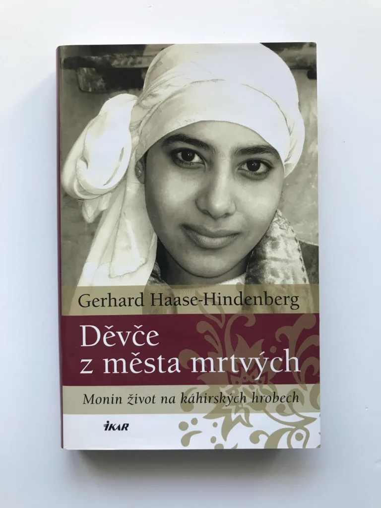 Děvče z města mrtvých, Gerhard Haase-Hindenberg