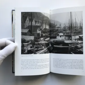 Bergen, Tove Jensen Holmas, Stig Holmas