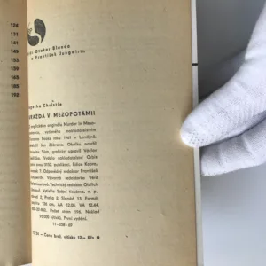 Vražda v Mezopotámii, Agatha Christie