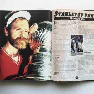 NHL hokej – kluby, osobnosti, historie, John MacKinnon