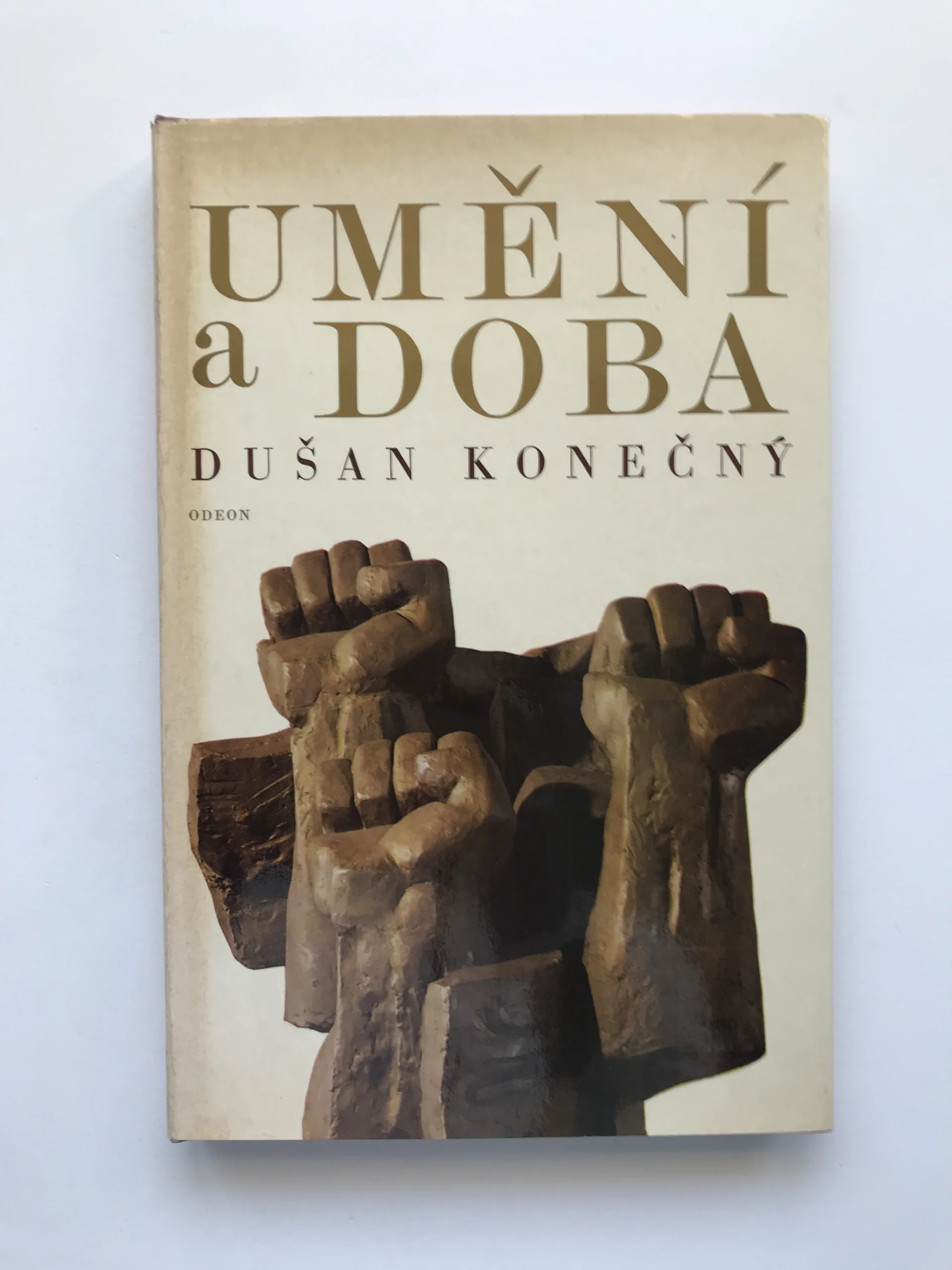 Umění a doba, Dušan Konečný