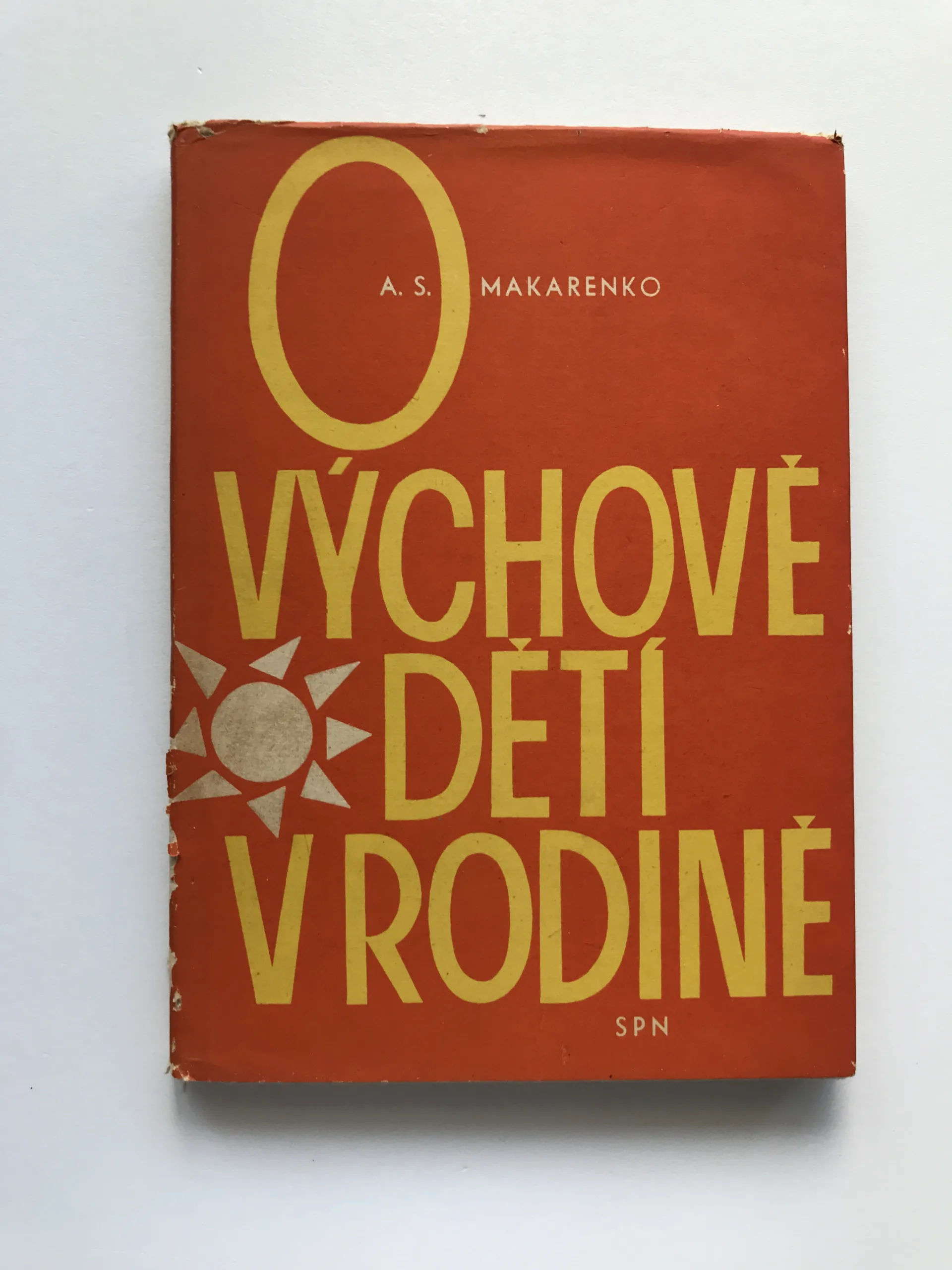 O výchově dětí v rodině, Anton Semenovič Makarenko