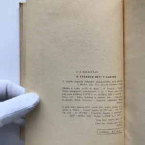 O výchově dětí v rodině, Anton Semenovič Makarenko