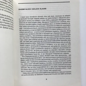 Premiérka Jejího Veličenstva (Margaret Thatcherová), Lenka Rovná