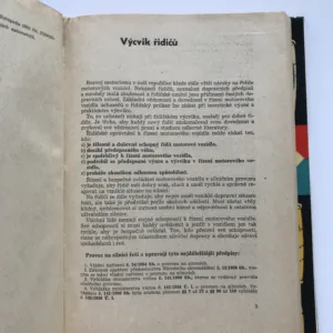 Učebnice řidiče osobního automobilu, kolektiv autorů