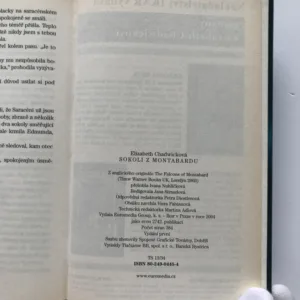Sokoli z Montabardu, Elizabeth Chadwicková