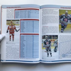 Hokej 2002-2003 (Velká ročenka českého a světového hokeje), Jiří Lacina, Kamil Popelář