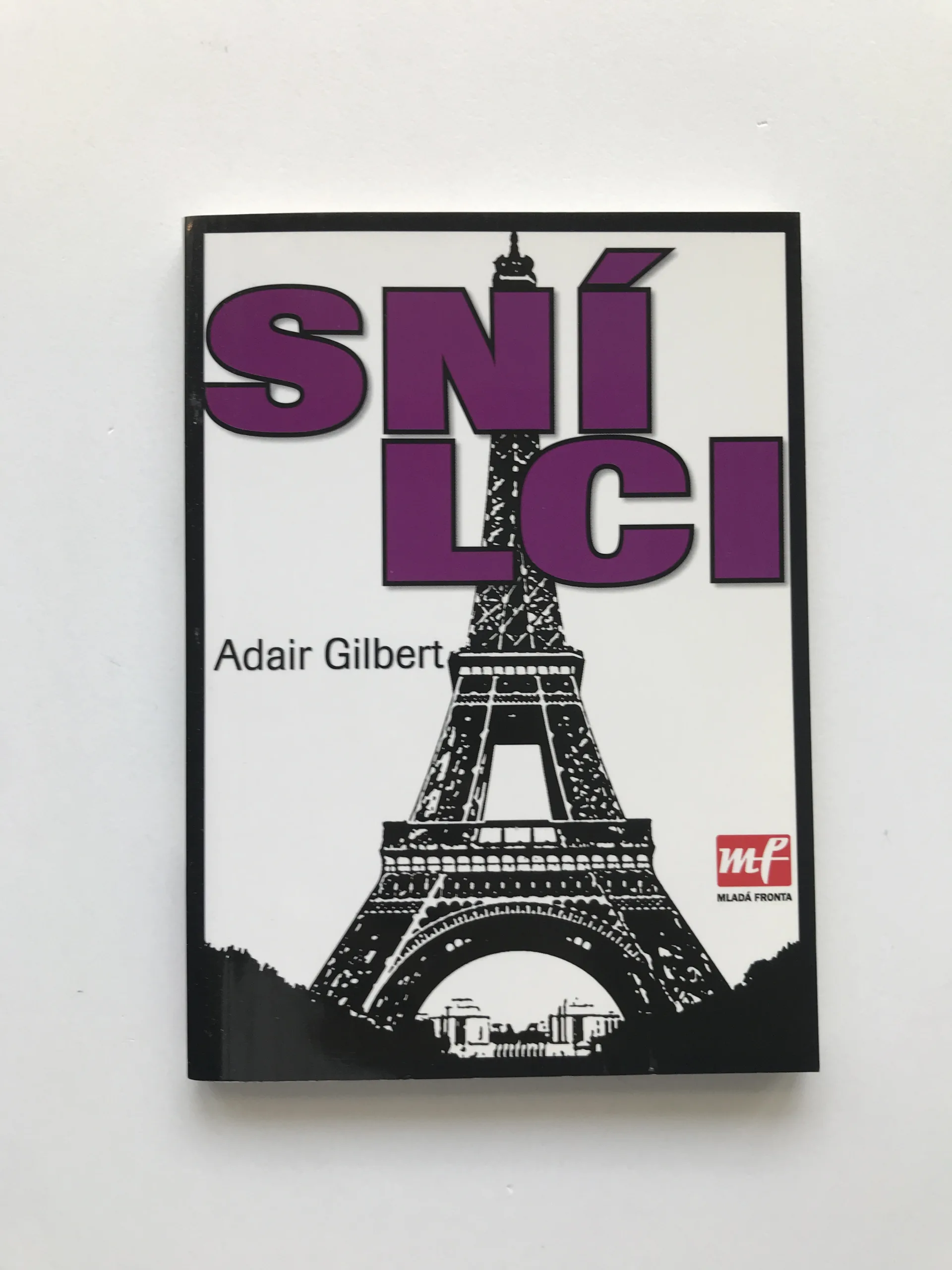 Snílci, Adair Gilbert