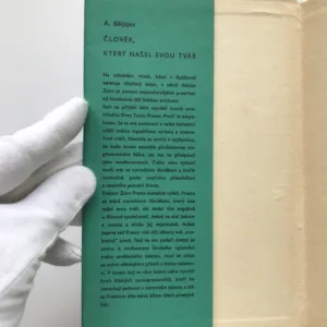 Člověk, který našel svou tvář, Alexandr Běljajev, František Hudeček