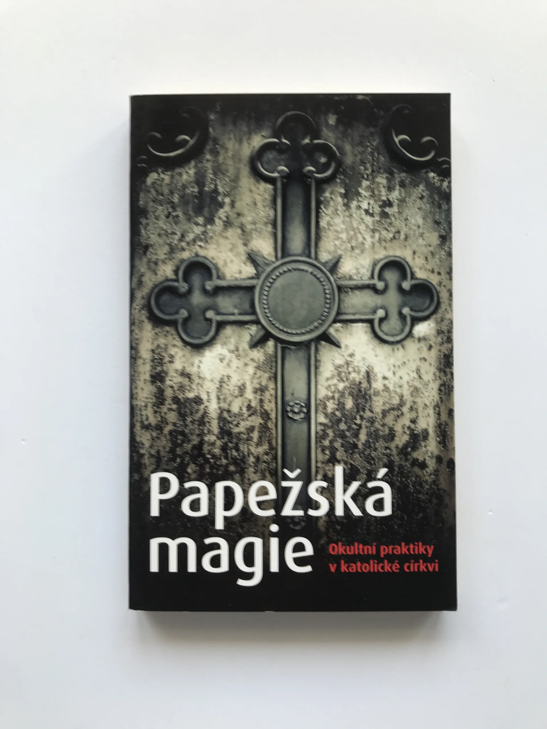 Papežská magie (Okultní praktiky v katolické církvi), Simon
