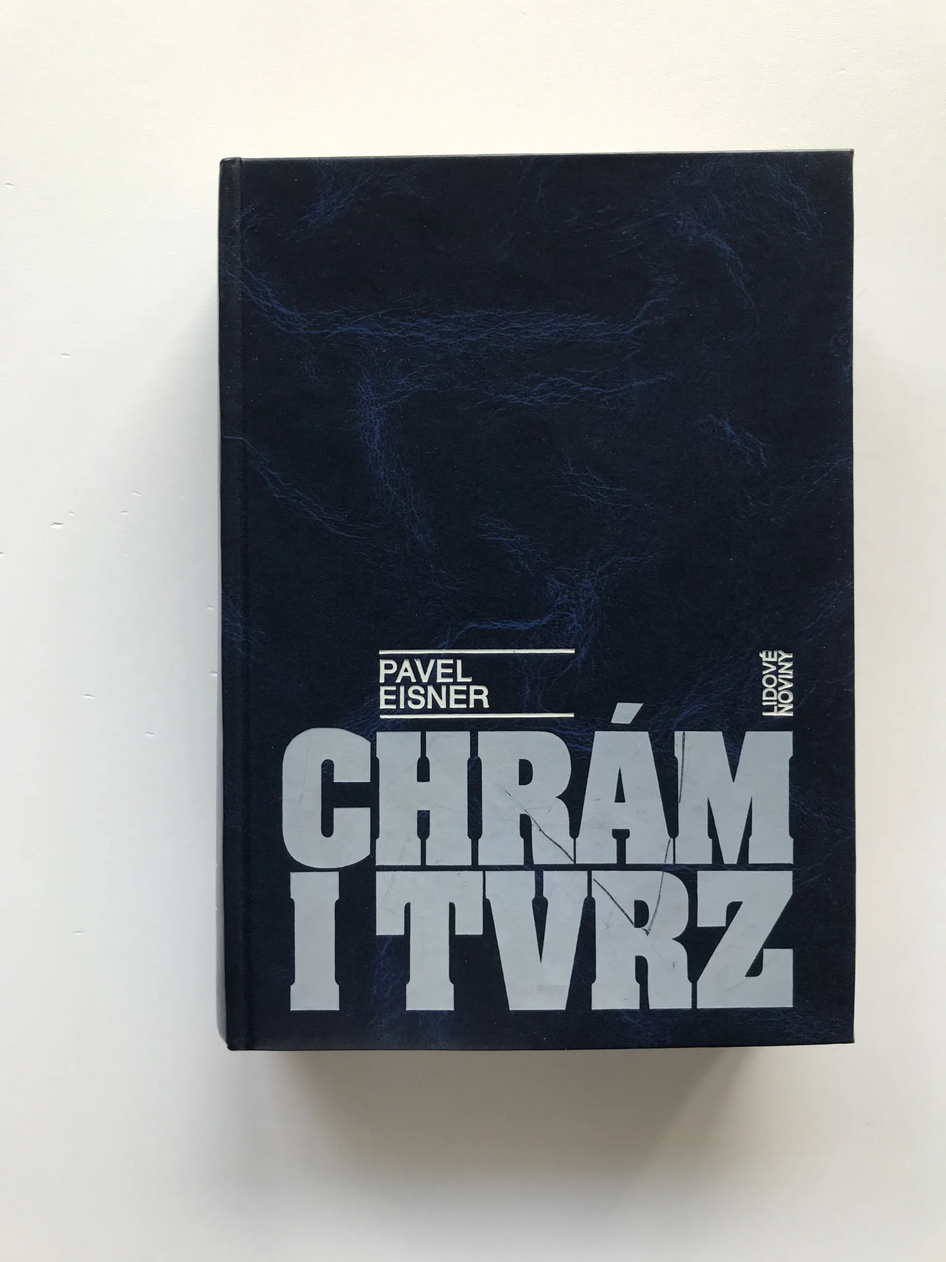 Chrám i tvrz, Pavel Eisner