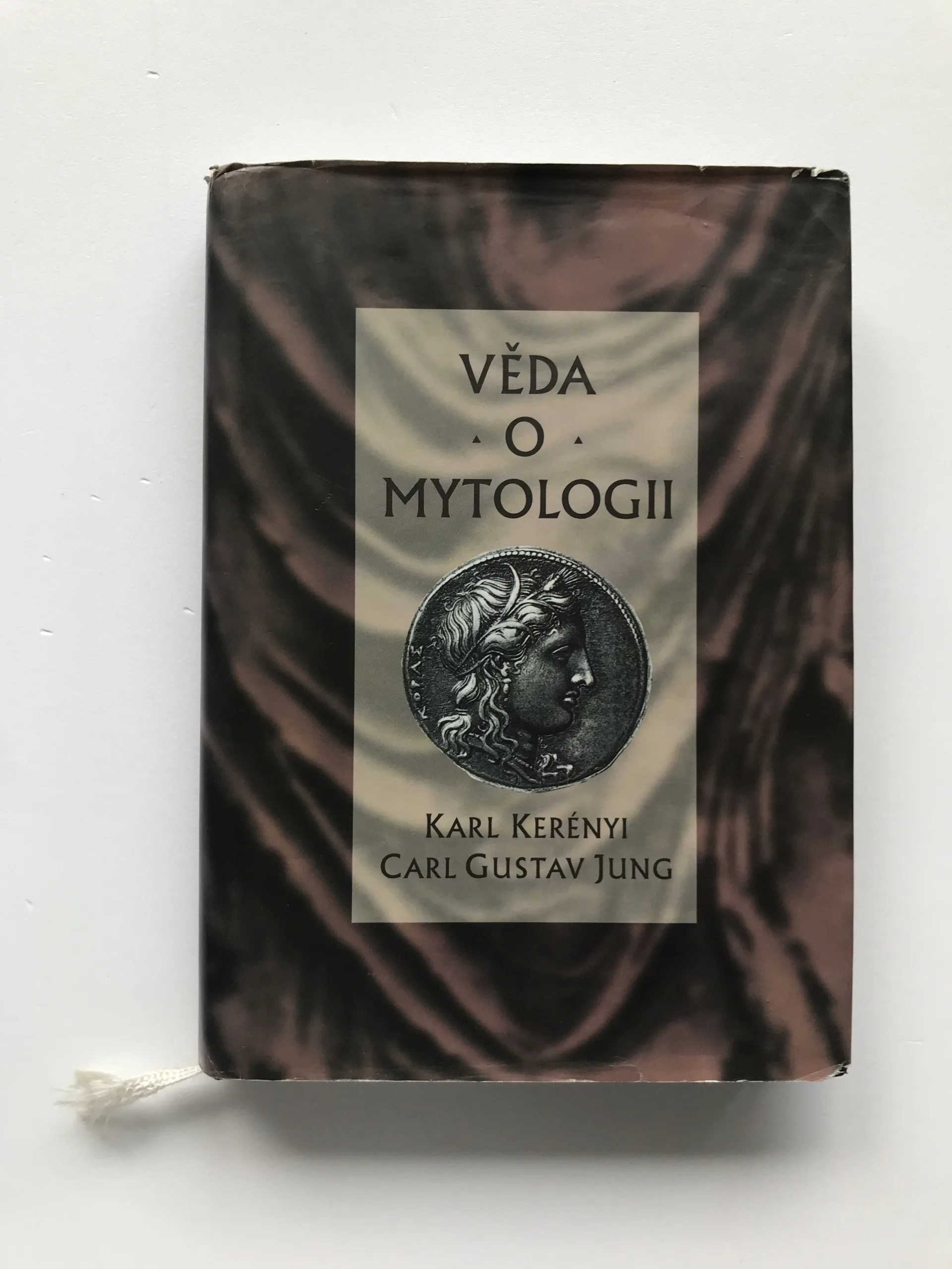 Věda o mytologii, Karl Kerényi, Carl Gustav Jung
