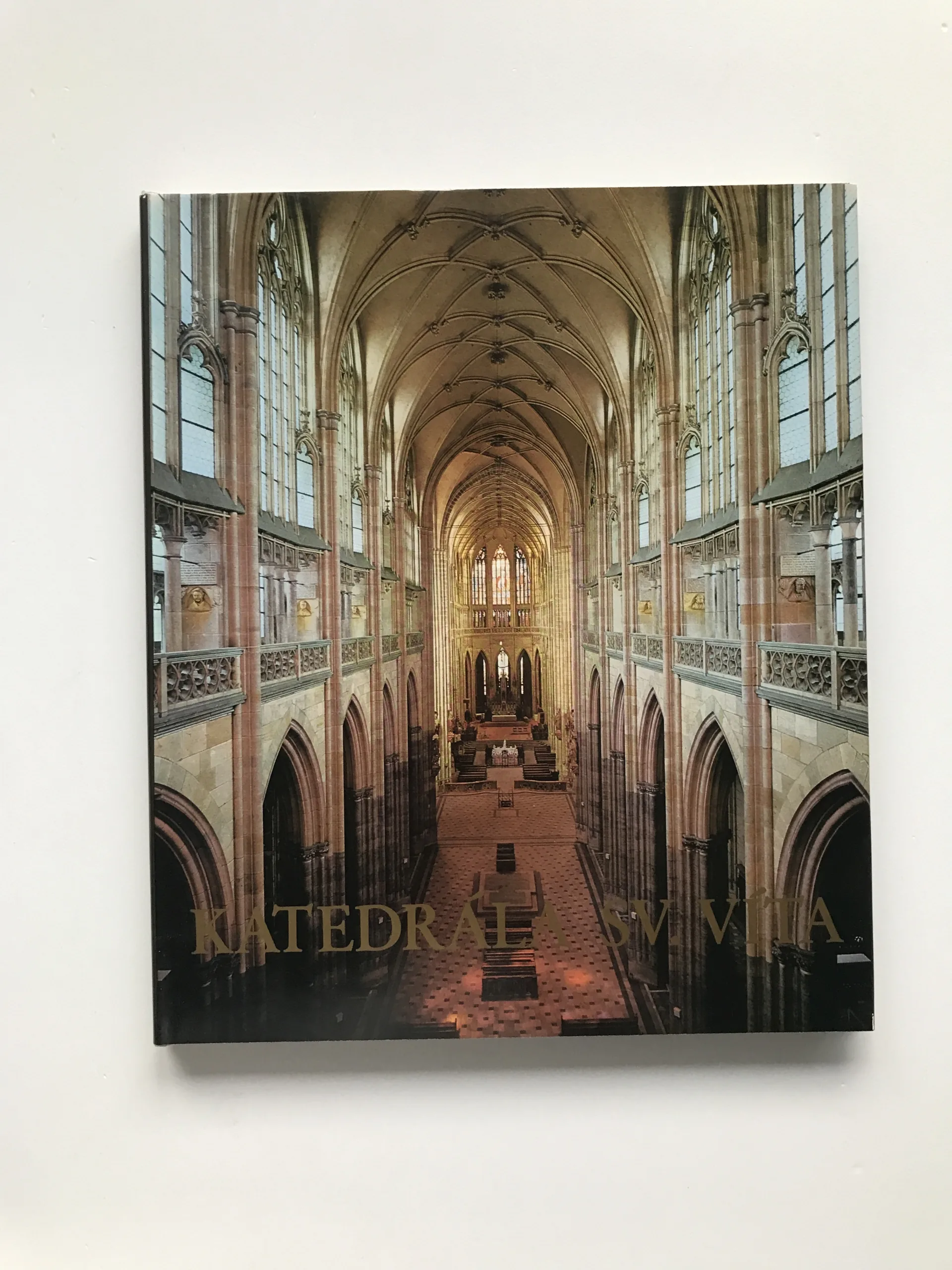 Katedrála sv. Víta na Pražském hradě, Jiří Burian, Karel Neubert, Jana Neubertová