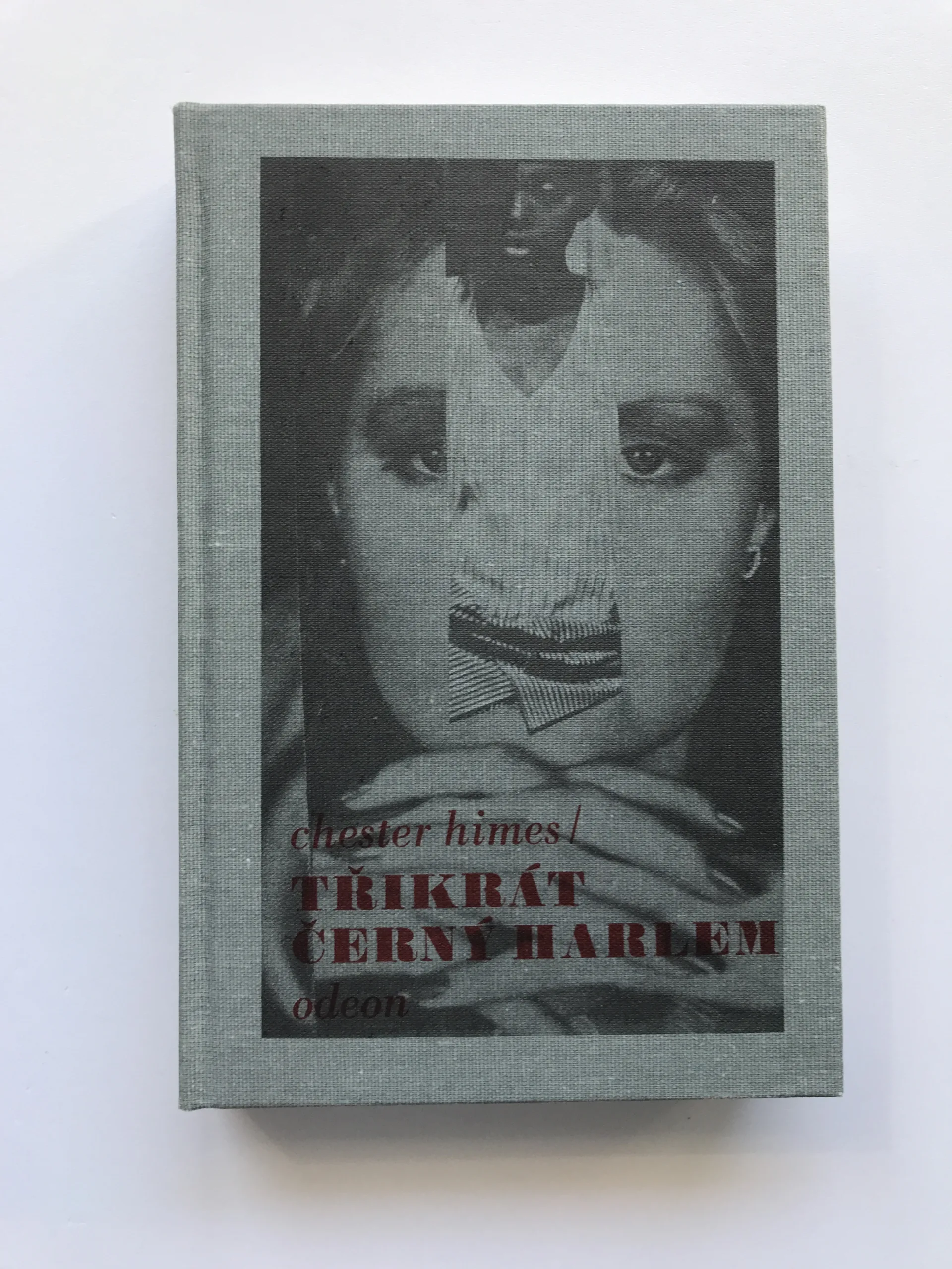 Třikrát černý Harlem, Chester Himes