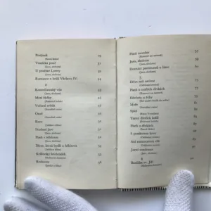 Nejkrásnější bývá šílená, Jaroslav Seifert