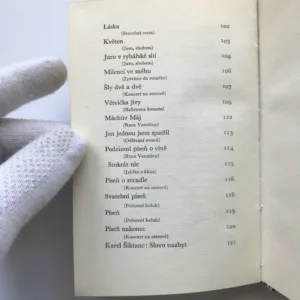 Nejkrásnější bývá šílená, Jaroslav Seifert