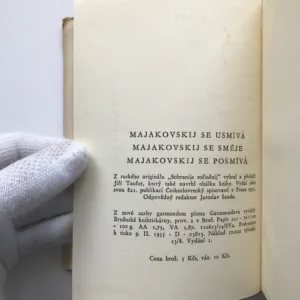 Majakovskij se usmívá, Majakovskij se směje, Majakovskij se posmívá