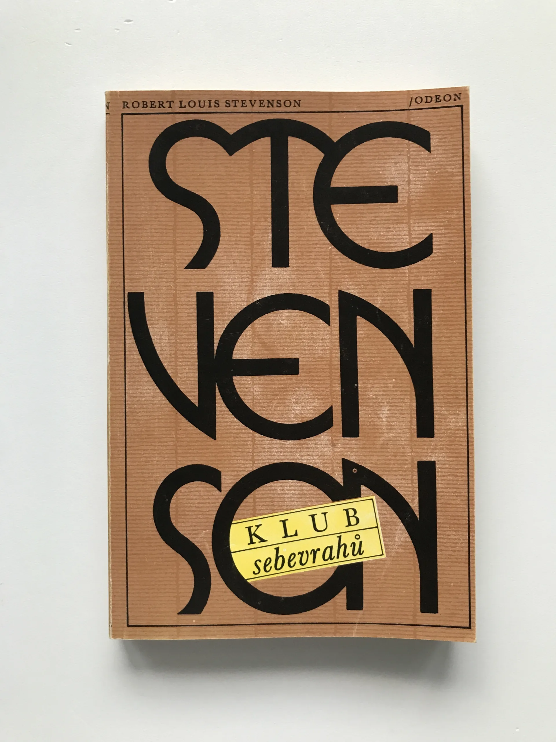 Klub sebevrahů, Robert Louis Stevenson