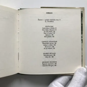 Lov motýlů (Francouzské šansony ve výběru, přebásnění a parafrázích Pavla Kopty)