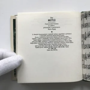 Lov motýlů (Francouzské šansony ve výběru, přebásnění a parafrázích Pavla Kopty)