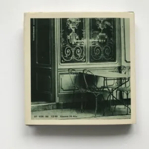 Lov motýlů (Francouzské šansony ve výběru, přebásnění a parafrázích Pavla Kopty)