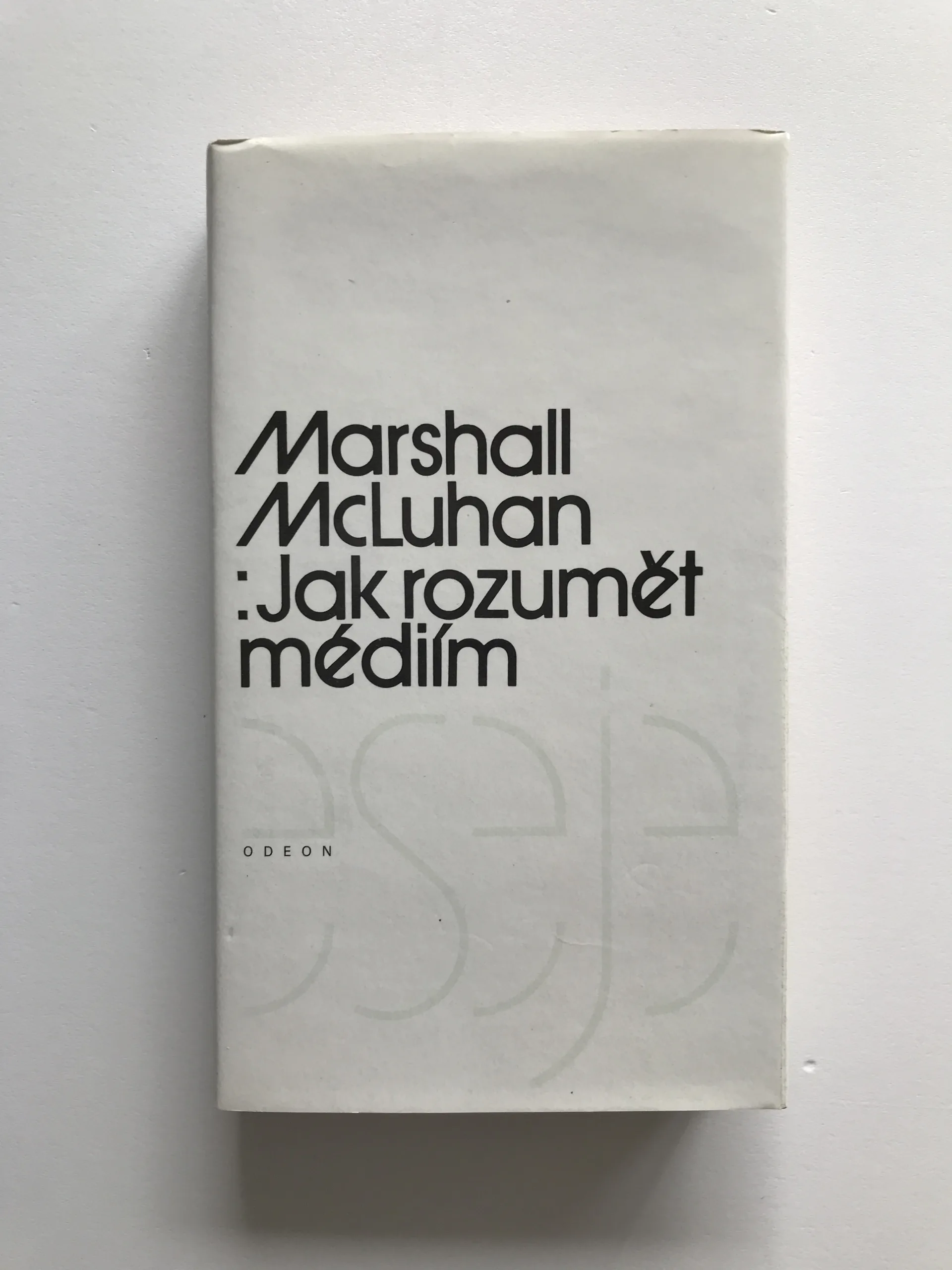Jak rozumět médiím (Extenze člověka), Marshall McLuhan