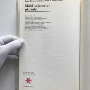 Malá tajemství přírody, Luděk J. Dobroruka, Jana Dobroruková, Petr Rob