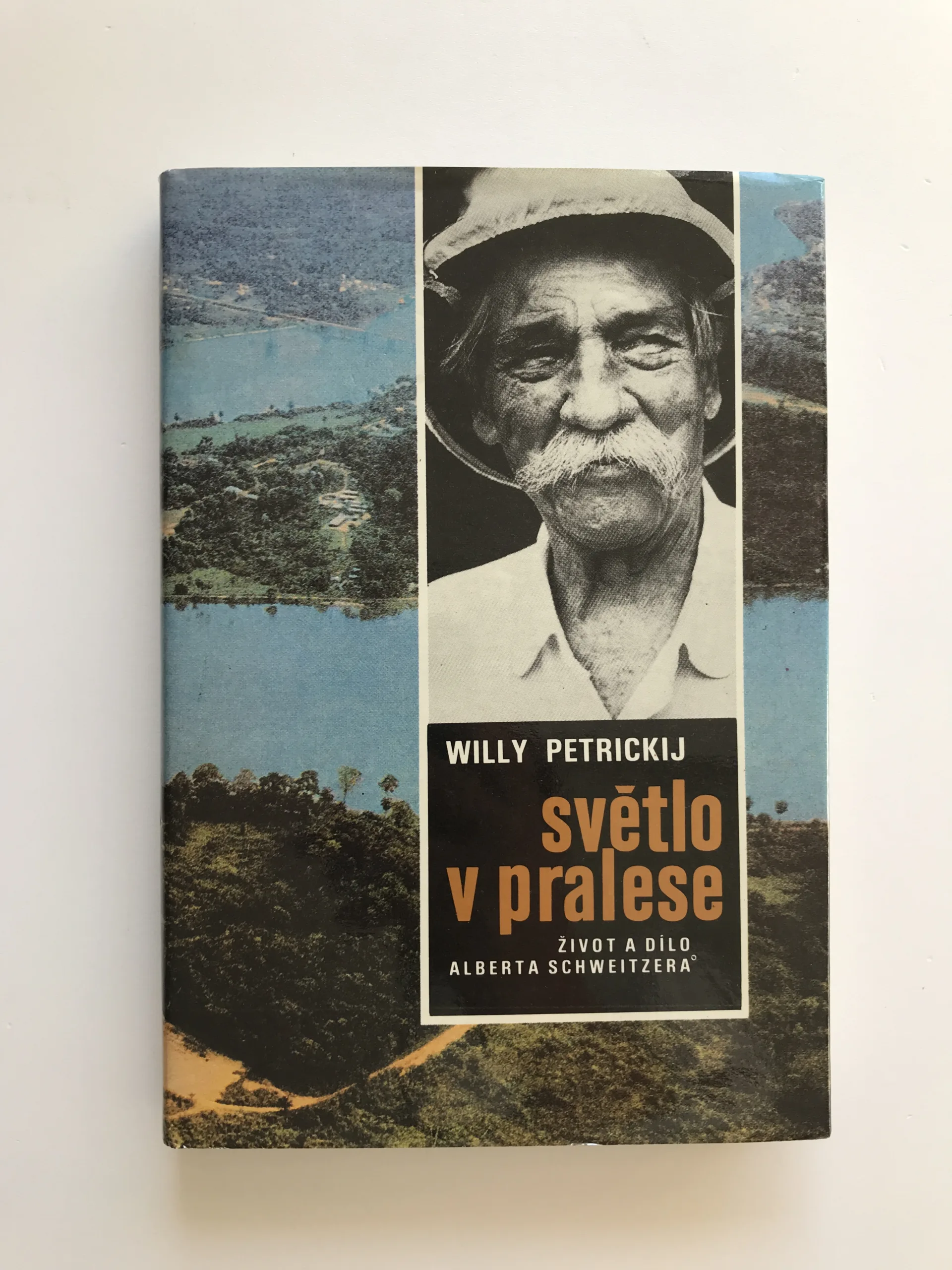 Světlo v pralese (Život a dílo Alberta Schweitzera), Willy Petrickij