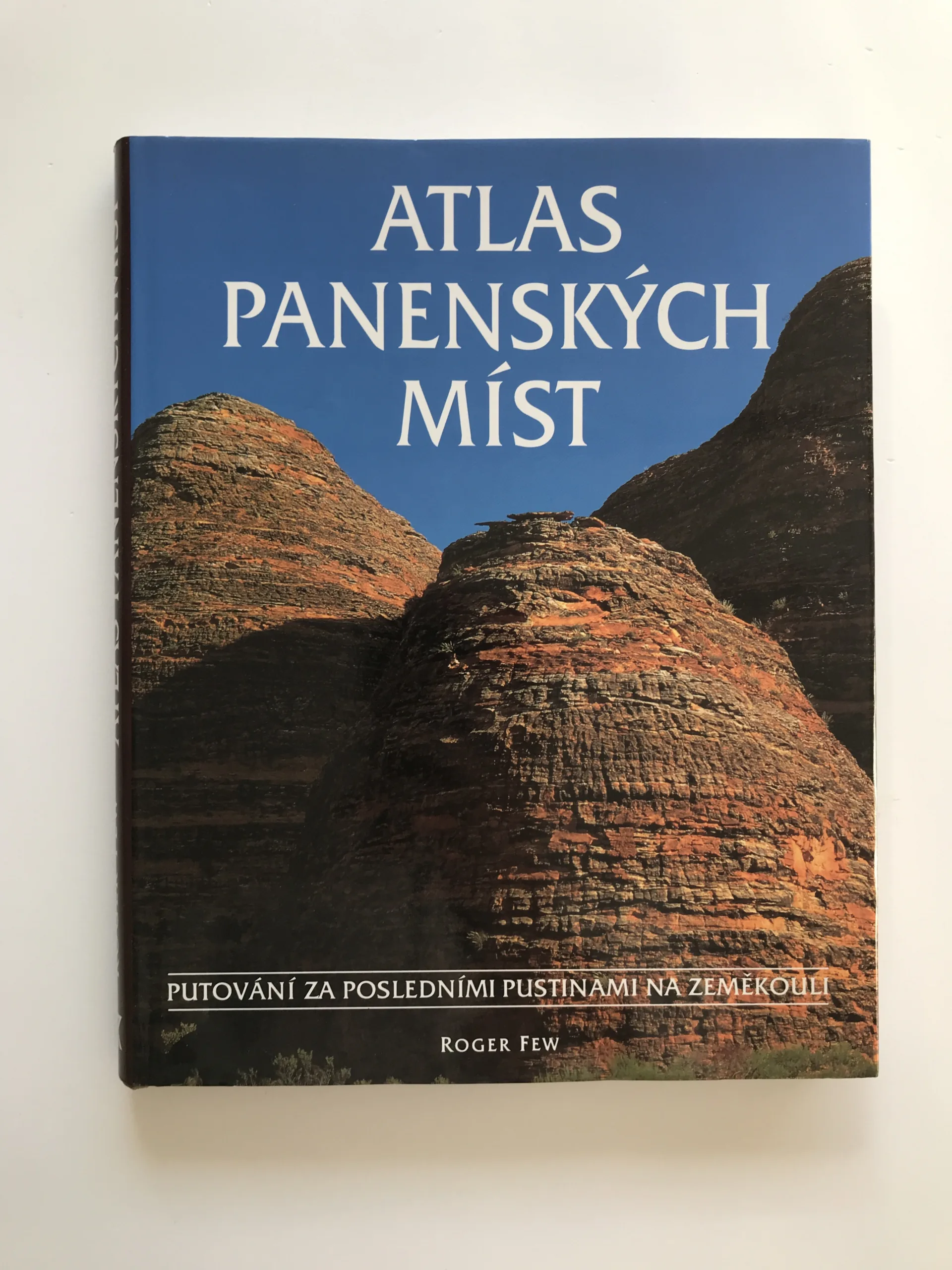 Atlas panenských míst, Roger Few
