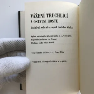 Vážení truchlící a ostatní hosté (Průpovídky ze hřbitovů a krematorií) , Ladislav Muška, Petr Urban