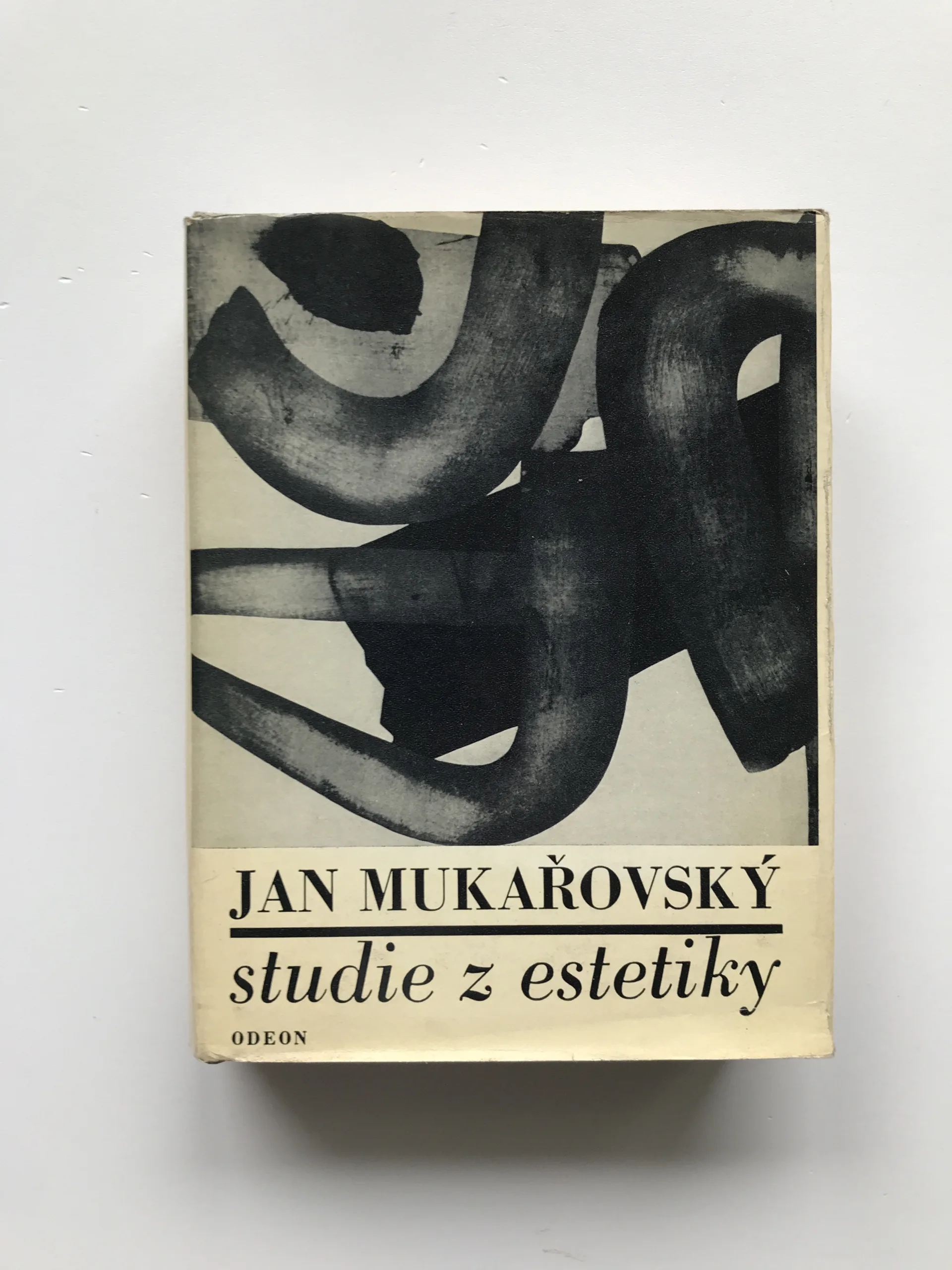 Studie z estetiky, Jan Mukařovský