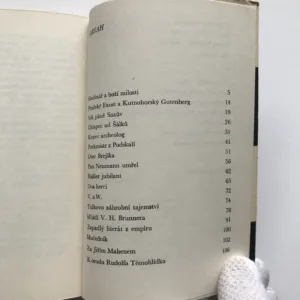 Postavy a siluety, Eduard Bass