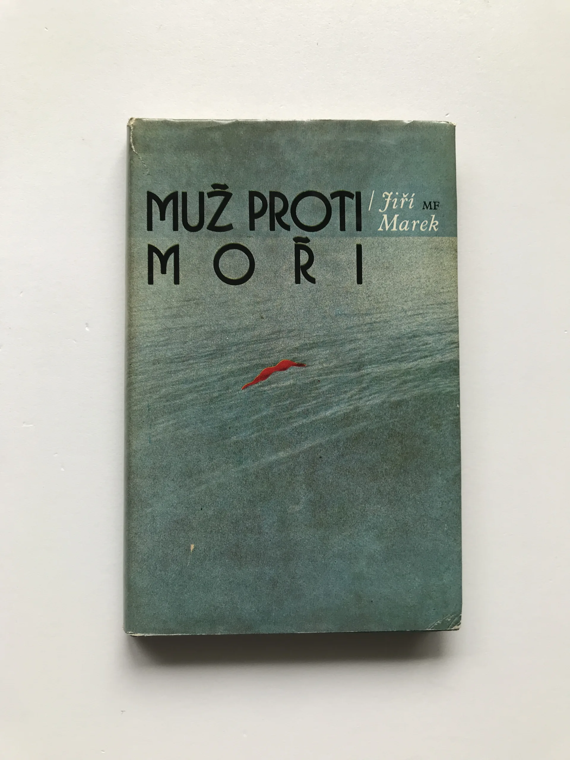 Muž proti moři, Jiří Marek