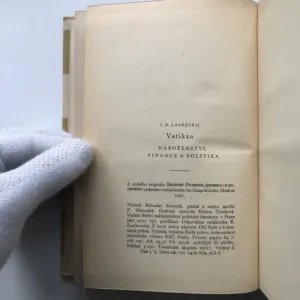 Vatikán (Náboženství, finance a politika), I. R. Lavreckij