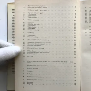 Programování v jazyku Pascal, Josef Jinoch, Karel Müller, Josef Vogel