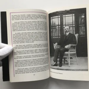 Byli jsme a buben (O hudebním a jiném díle Járy Cimrmana), Jiří Šebánek, Karel Velebný