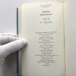 Muž v mlze, Agatha Christie