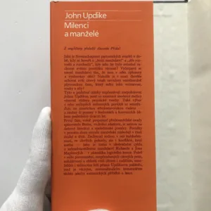 Milenci a manželé, John Updike