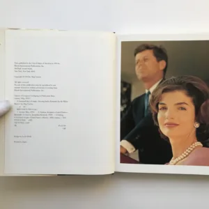 A Thousand Days of Magic (Dressing Jacqueline Kennedy for the White House) (podpis autora), Oleg Cassini