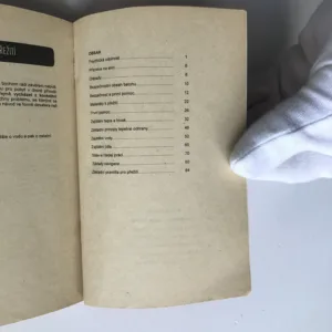 Trosečníkem v drsné přírodě, Jaroslav Pavlíček