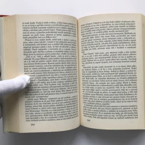 Krvavá lázeň, Mika Waltari