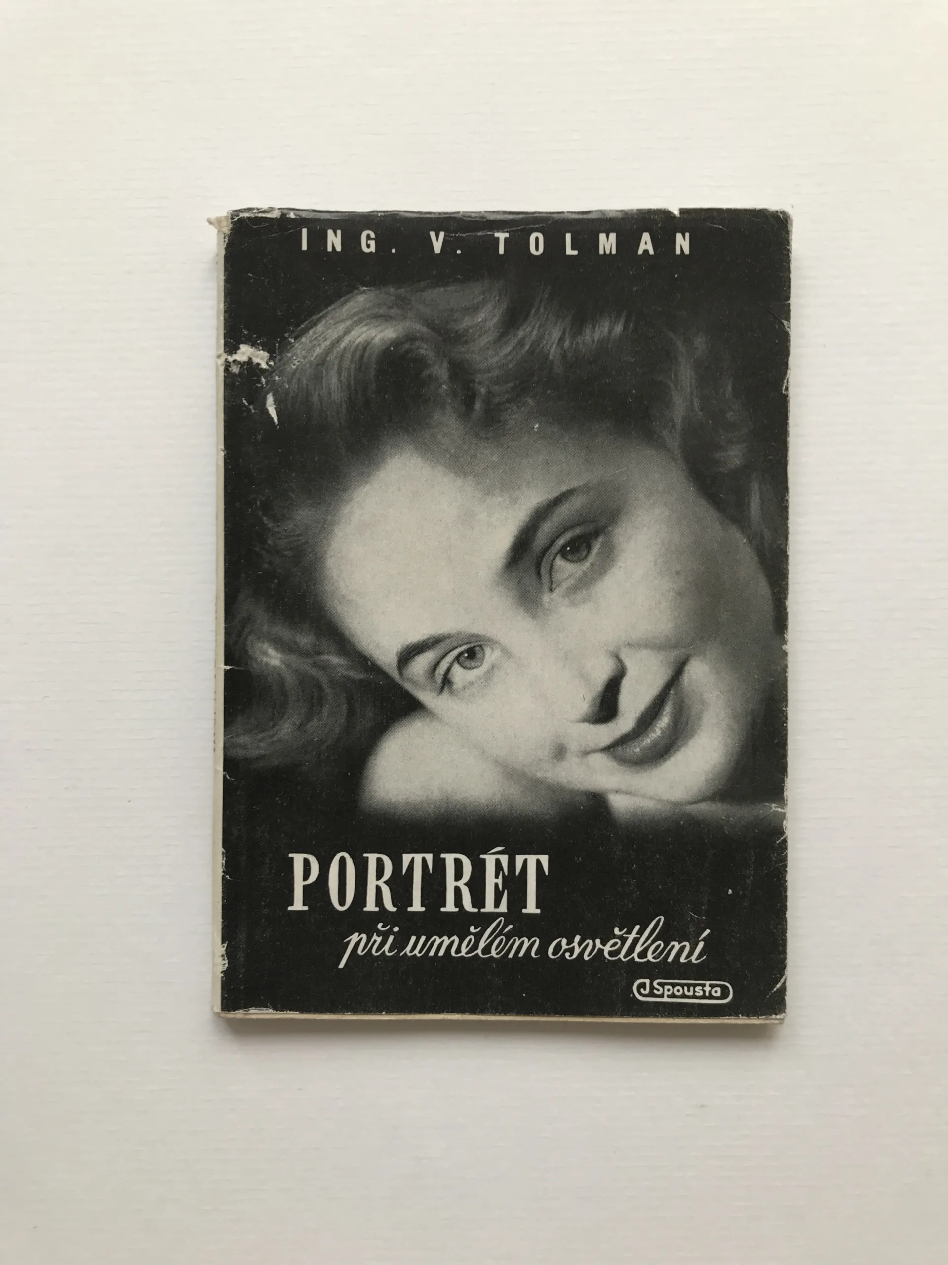Portrét při umělém osvětlení, Vladimír Tolman