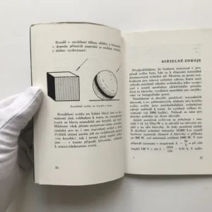 Portrét při umělém osvětlení, Vladimír Tolman