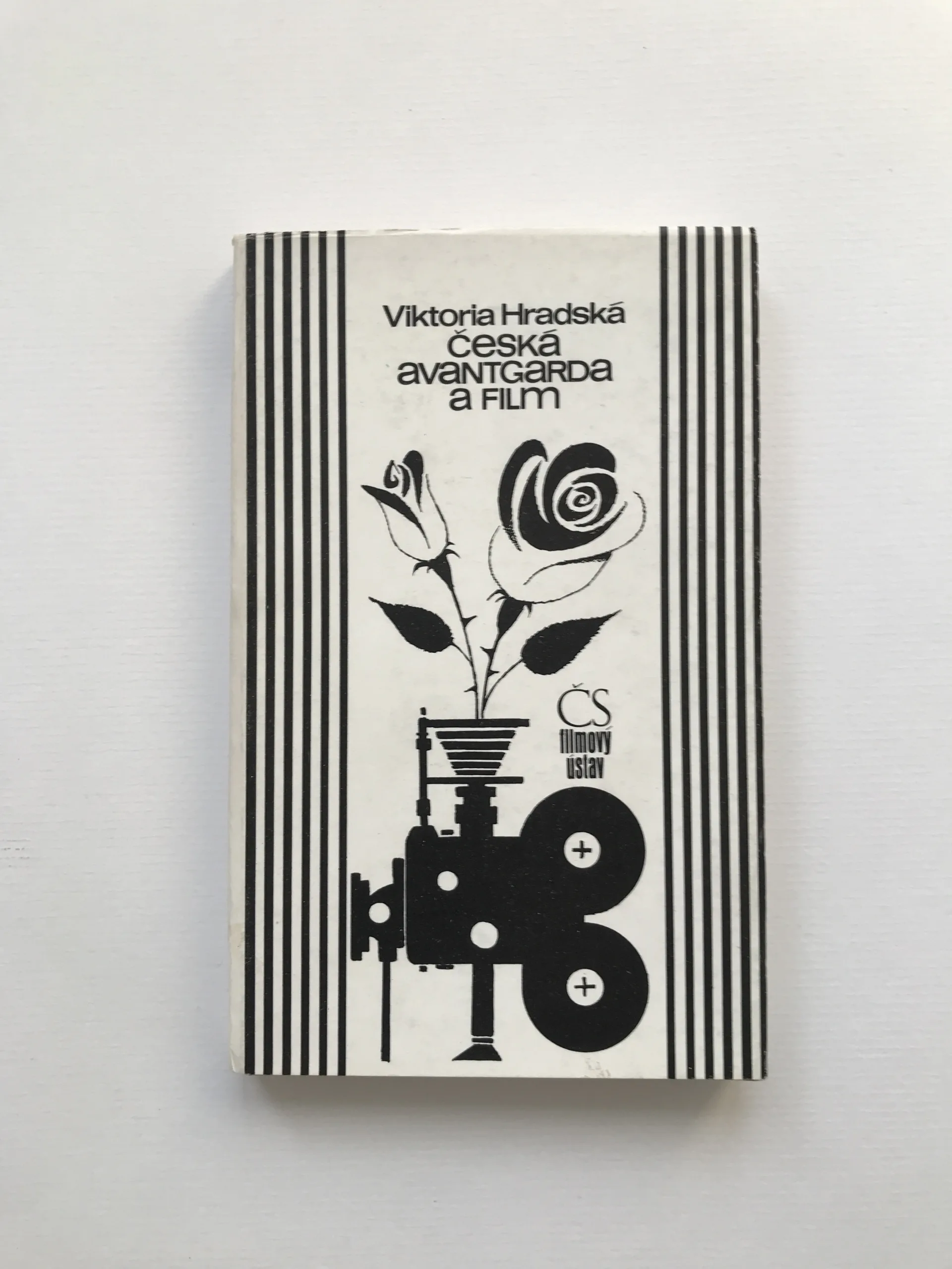 Česká avantgarda a film, Viktoria Hradská