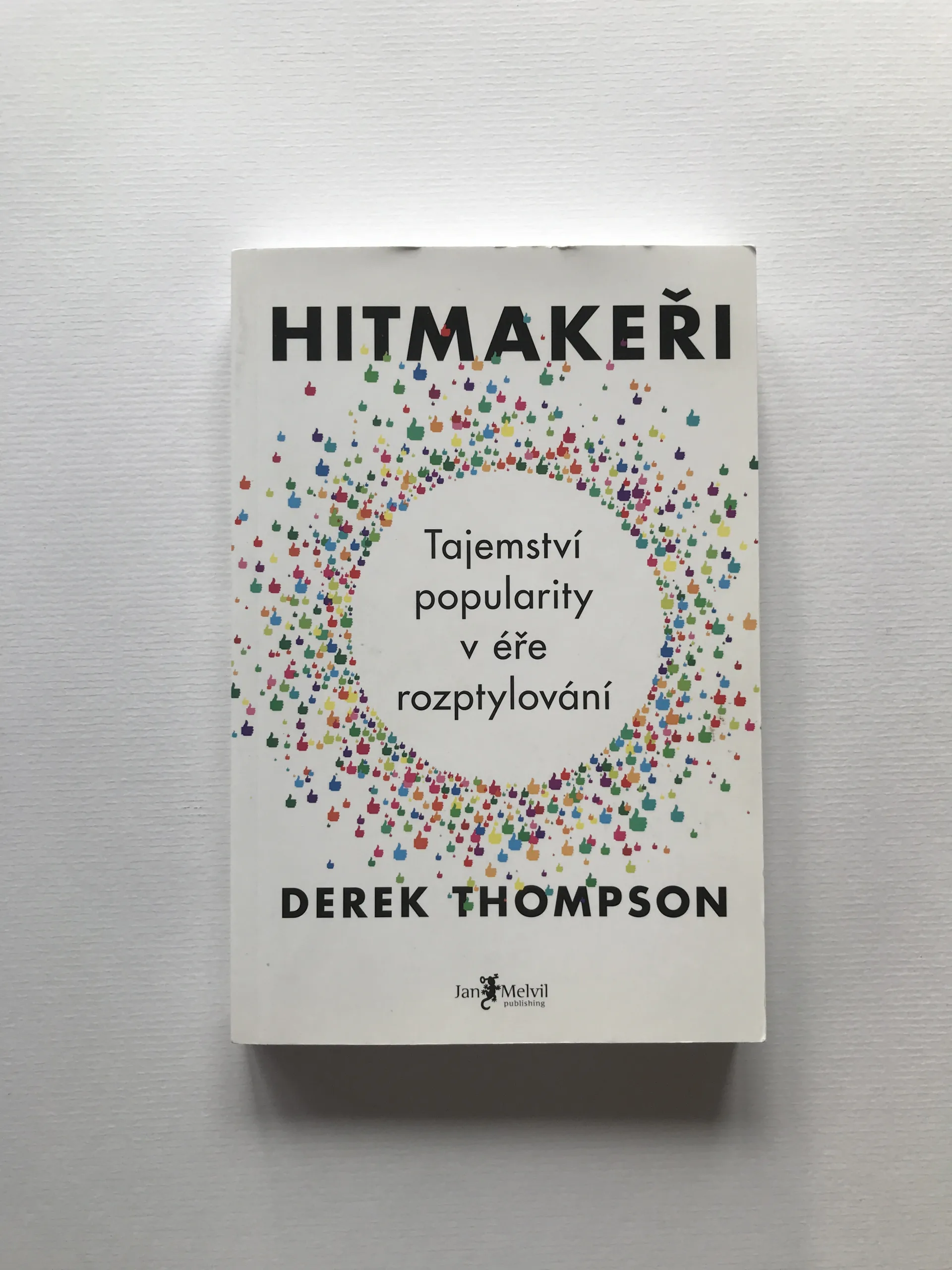 Hitmakeři (Tajemství popularity v éře rozptylování), Derek Thompson
