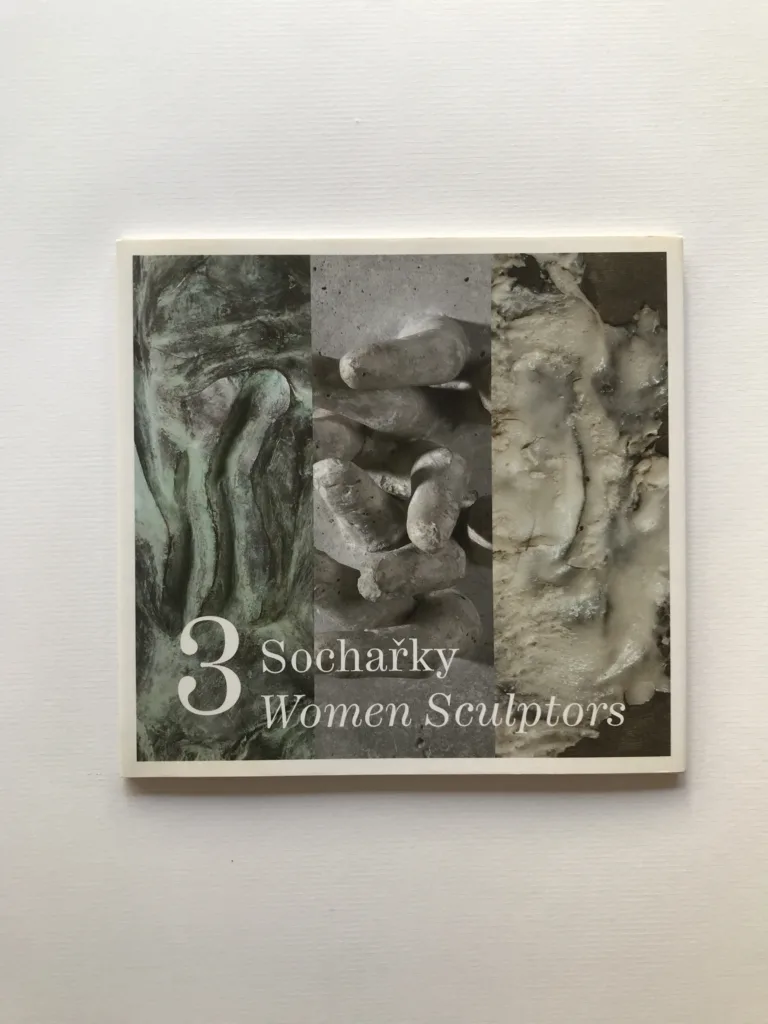 3 sochařky / 3 Women Sculptors, Věra Janoušková, Eva Kmentová, Alina Szapocznikowá