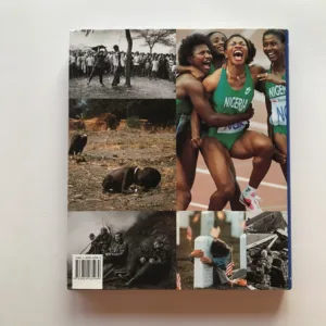 Moments – The Pulitzer Prize Photographs, Hal Buell, Seymour Topping